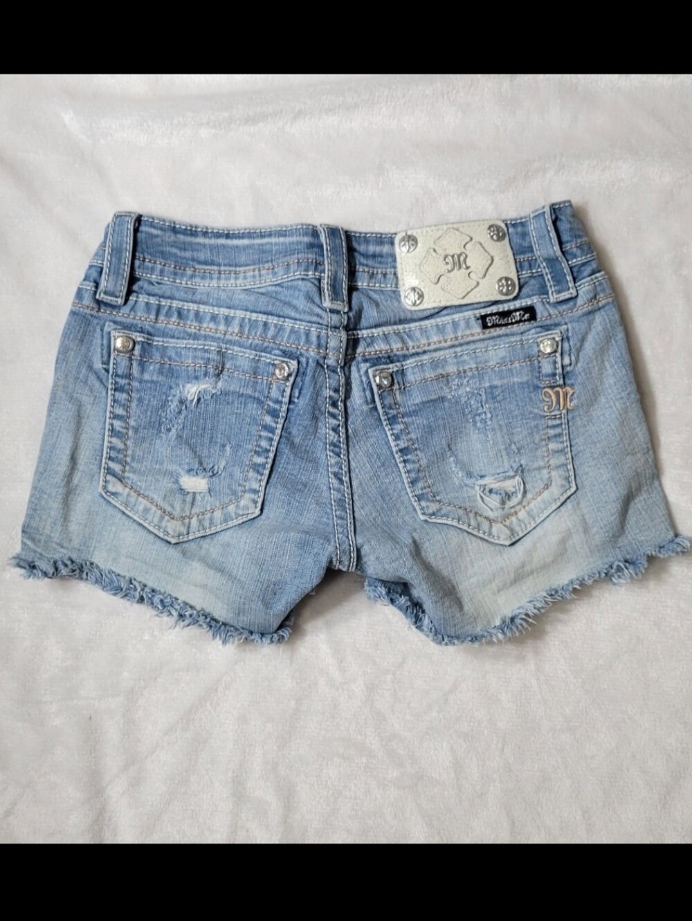 Miss Me Signature Jean Shorts Size 26